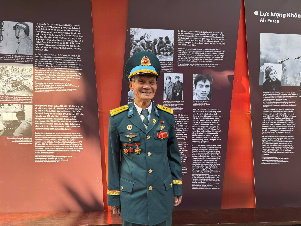  Đại tá, Anh hùng lực lượng vũ trang nhân dân (LLVTND) Đinh Thế Văn