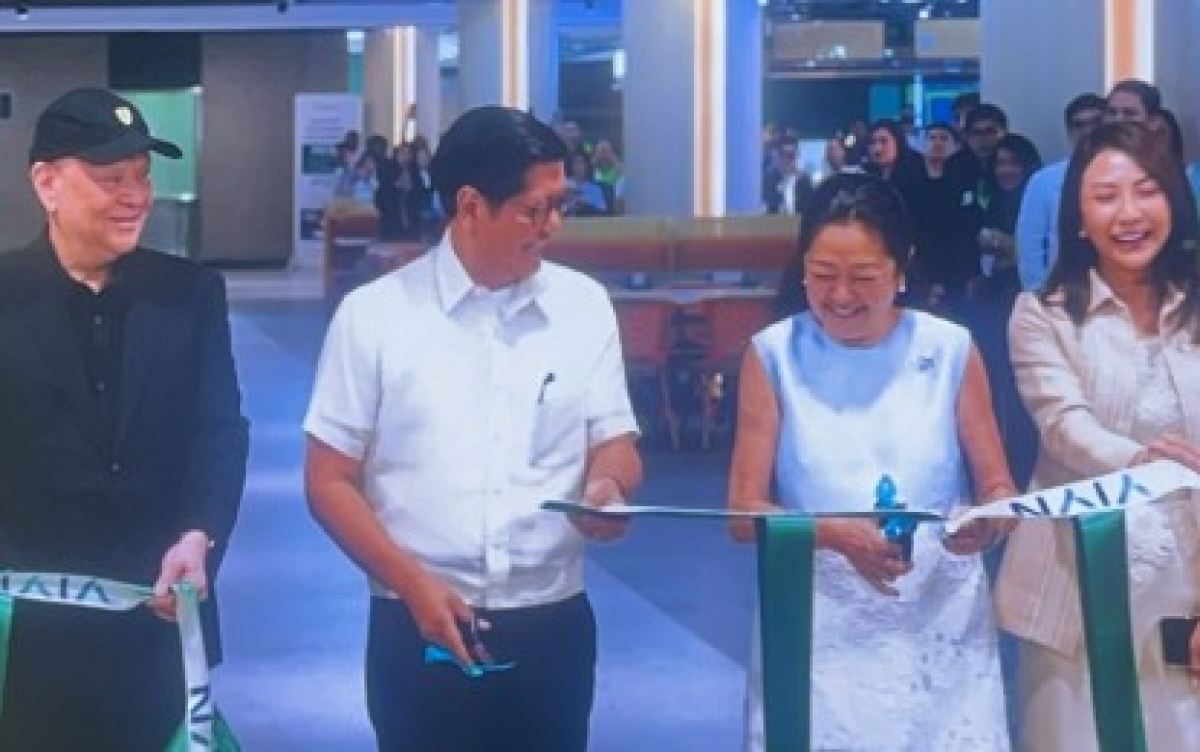 Tổng thống Philippines Ferdinand R. Marcos Jr. chủ trì lễ khánh thành dịch vụ quá cảnh và du lịch Y tế tại Sân bay Quốc tế Ninoy Aquino hôm 16/12. Ảnh: PNA