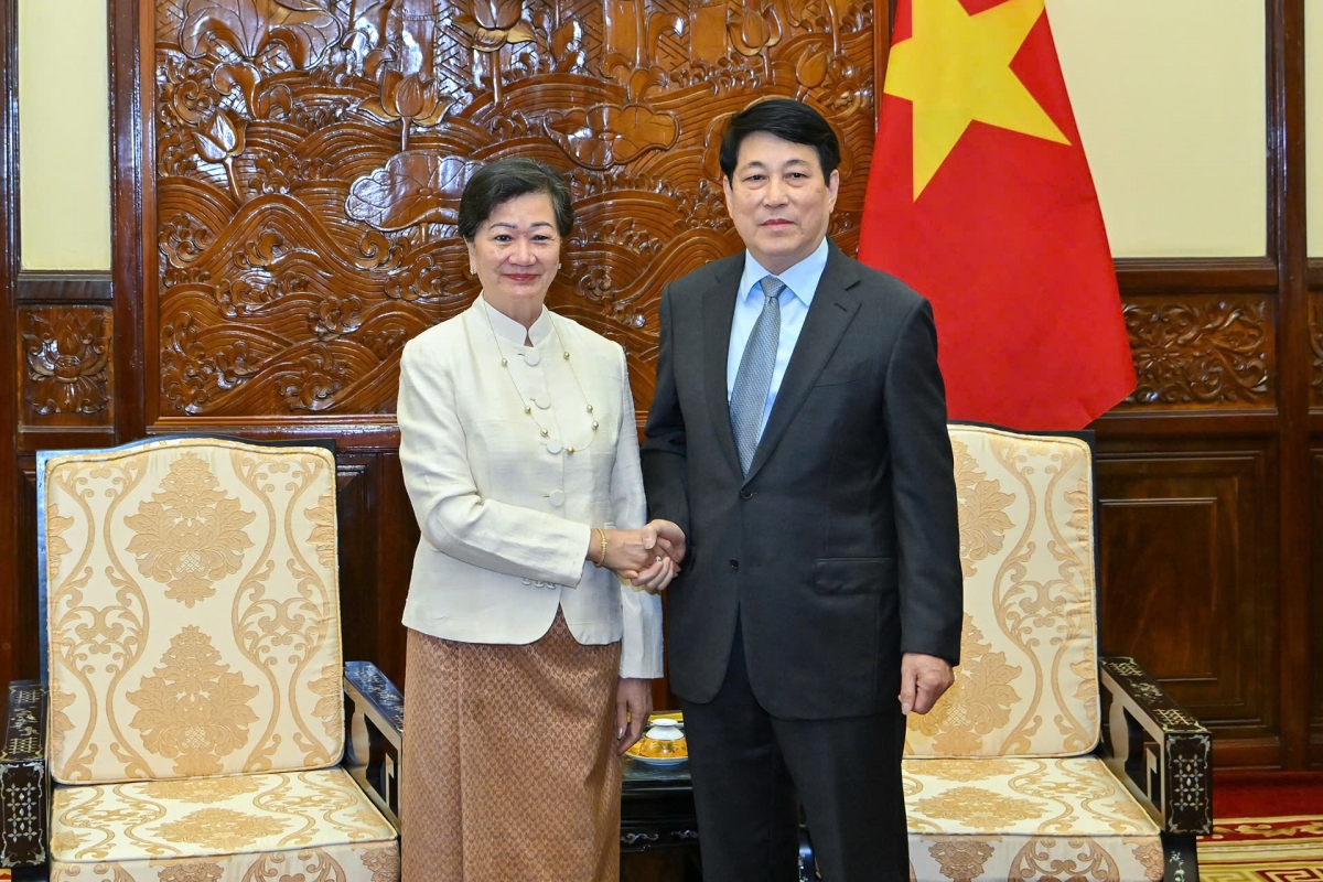 Chủ tịch nước Lương Cường và Đại sứ Chea Kimtha