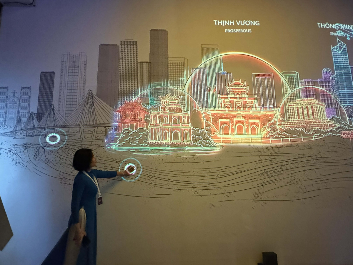 Khu vực Thành phố sáng tạo - Hà Nội 2050: Không gian cho phép người xem chạm tay tương tác