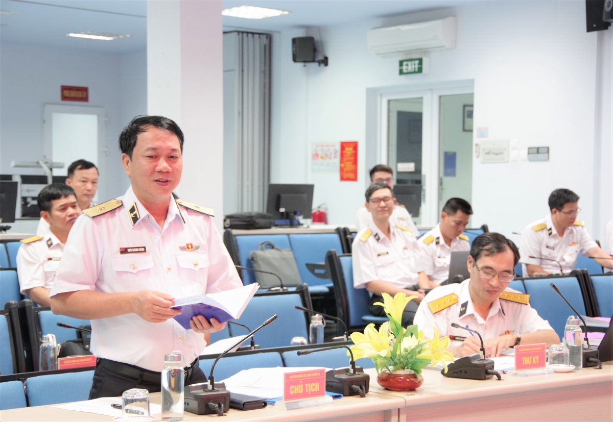 Chuẩn Đô đốc, PGS.TS Ngô Thành Công, Chủ tịch Hội đồng kết luận đánh giá luận án của nghiên cứu sinh