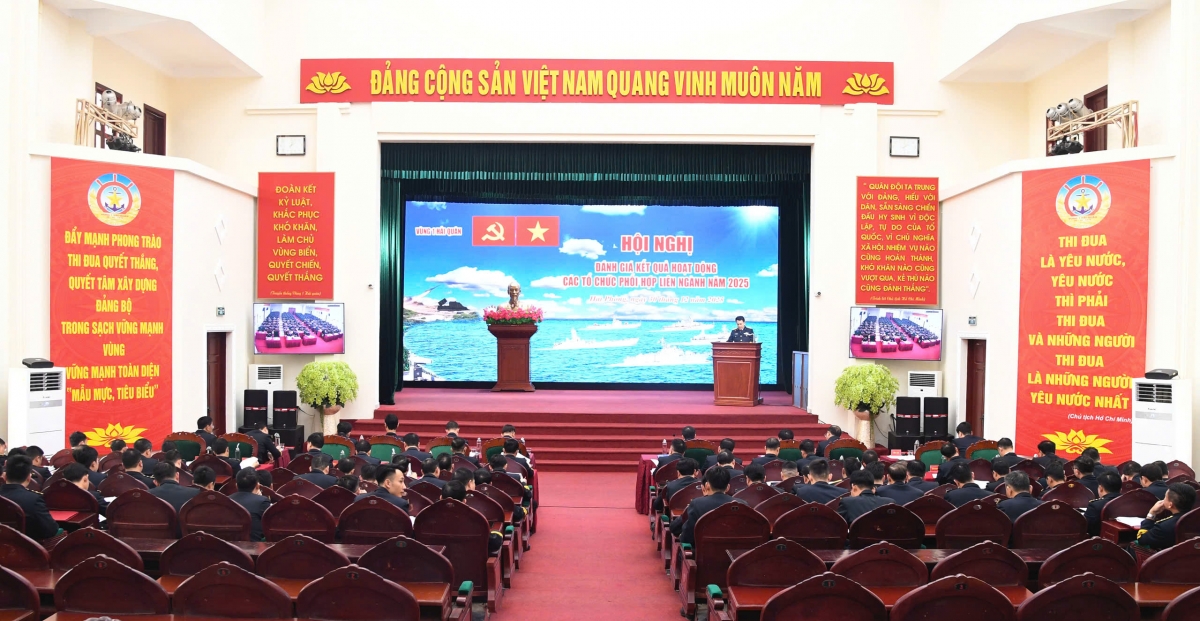 Quang cảnh hội nghị