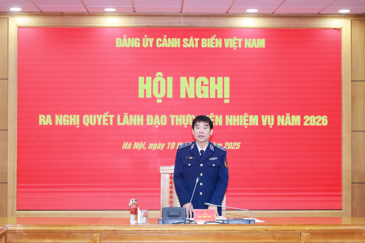 Trung tướng Bùi Quốc Oai – Bí thư Đảng ủy, Chính ủy Cảnh sát biển Việt Nam chủ trì Hội nghị.