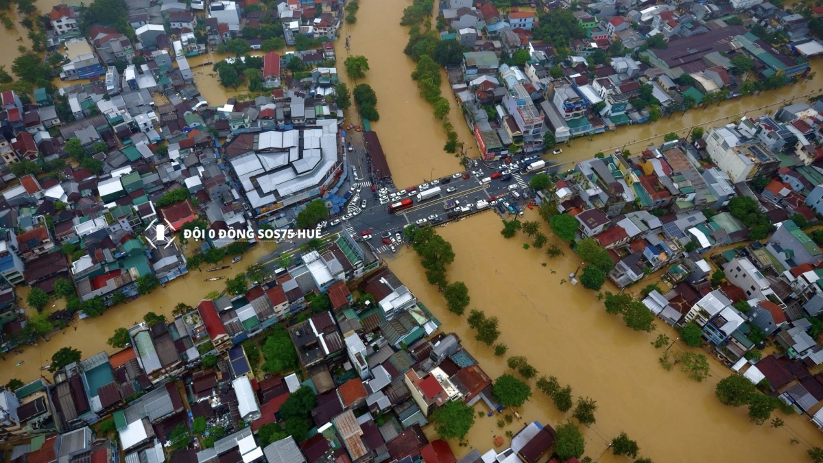 Hình ảnh Huế ngập sâu trong nước trong trận lũ lịch sử hồi cuối tháng 10 vừa qua.