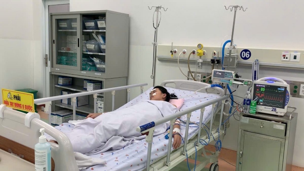 Nhiều ca sốt xuất huyết nhập viện và diễn tiến nặng sẽ gây áp lực điều trị