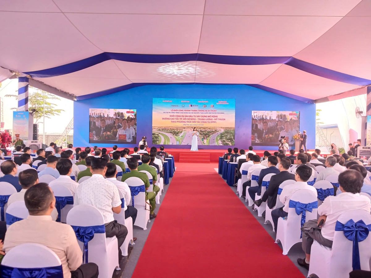 Lễ khởi công dự án mở rộng cao tốc TP. HCM- Trung Lương- Mỹ Thuận