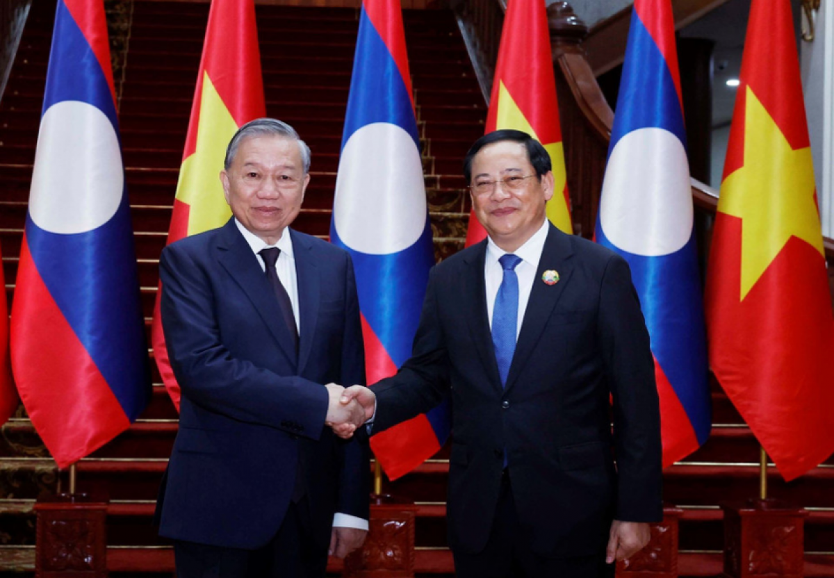 Tổng Bí thư Tô Lâm hội kiến Thủ tướng Lào Sonexay Siphandone 