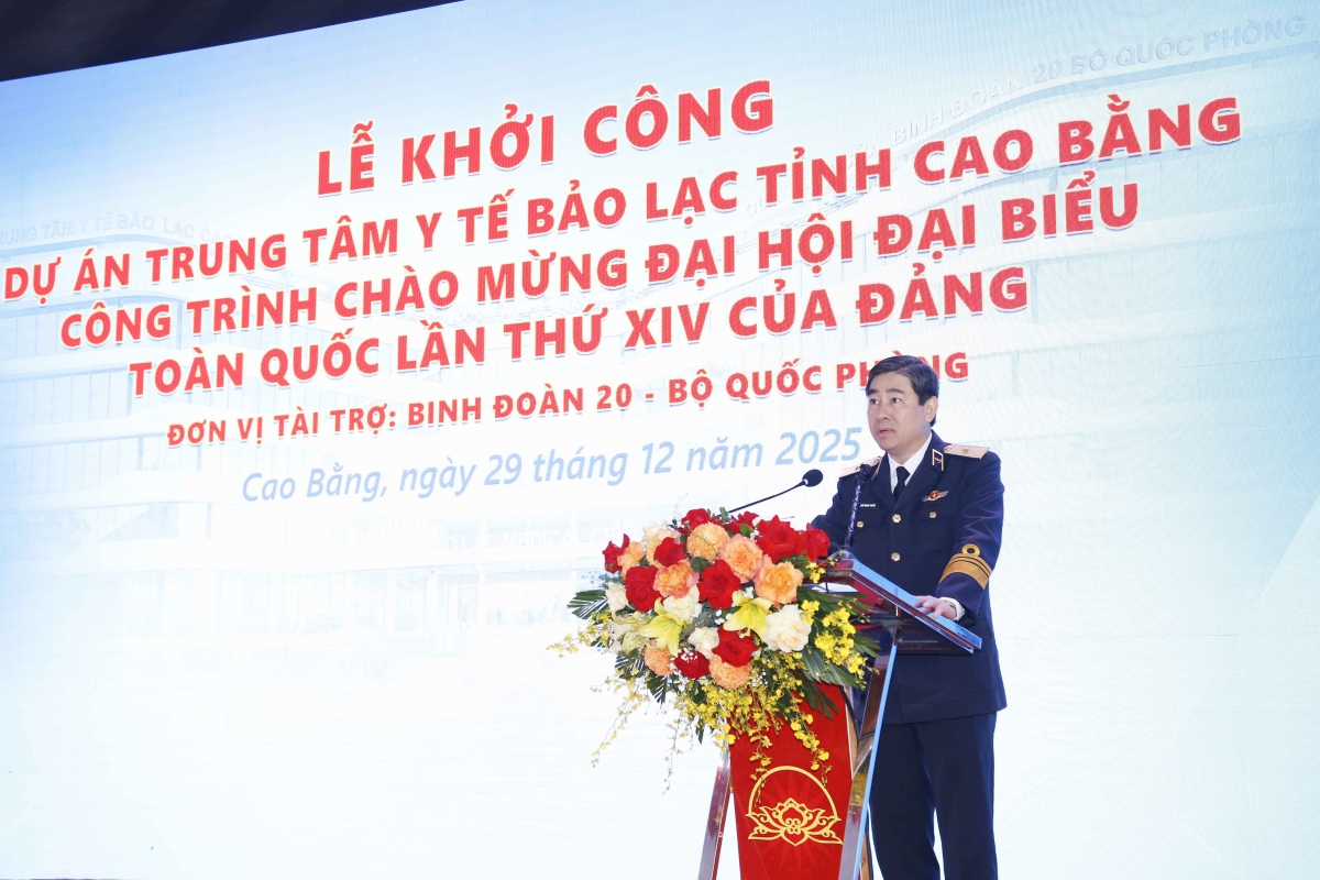 Thiếu tướng Ngô Minh Thuấn, Tư lệnh Binh đoàn 20 phát biểu tại Lễ Khởi công