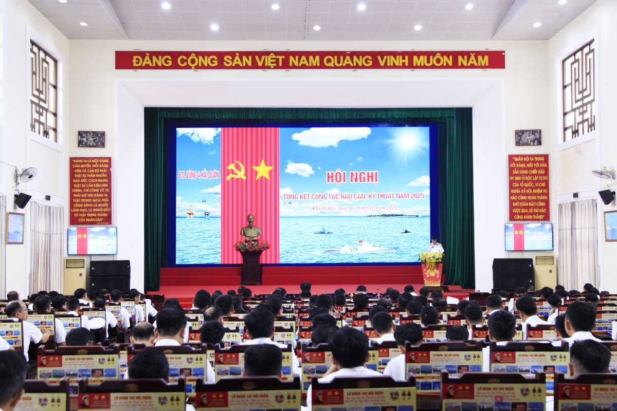 Quang cảnh hội nghị