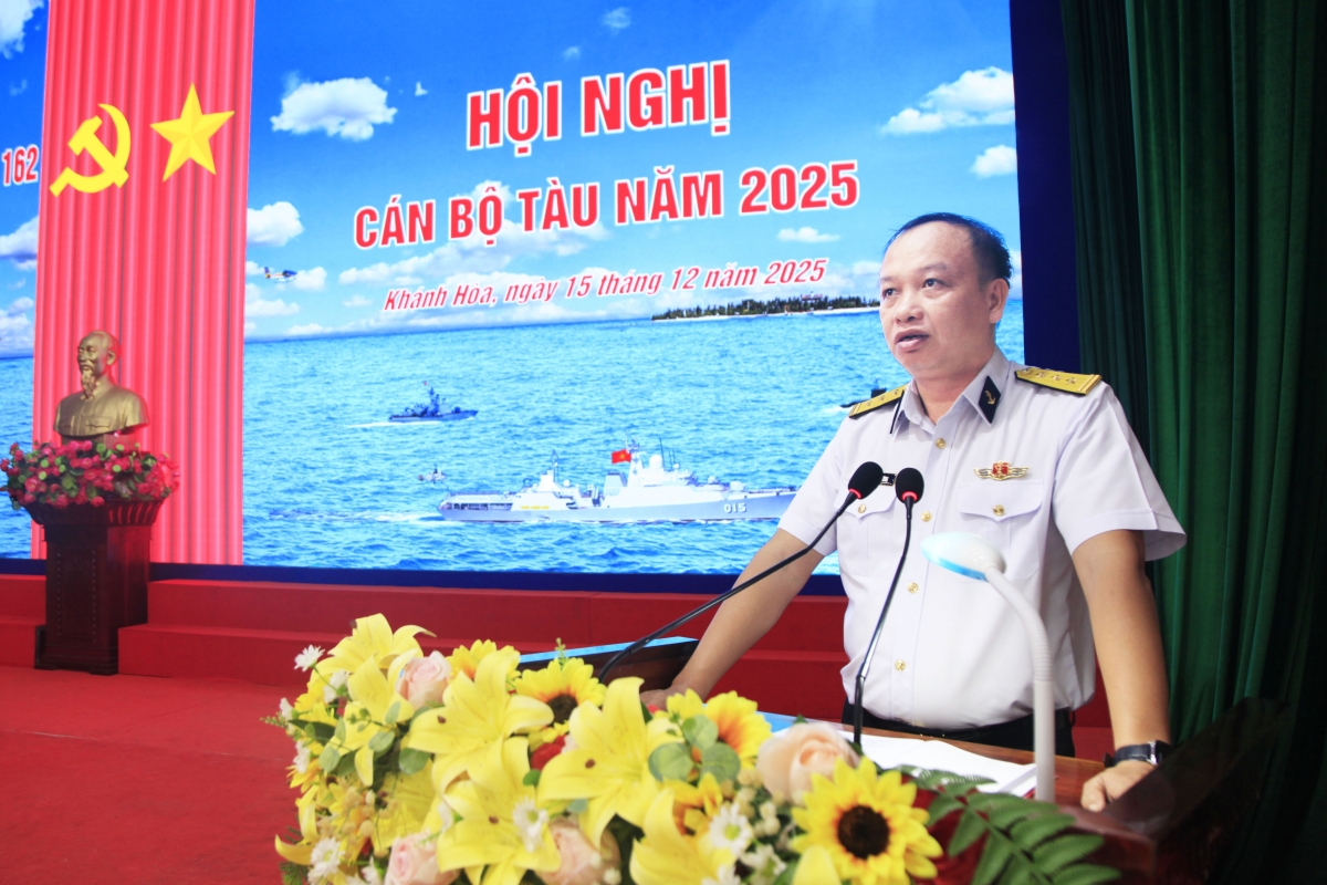 Thượng tá Trần Văn Vương kết luận hội nghị