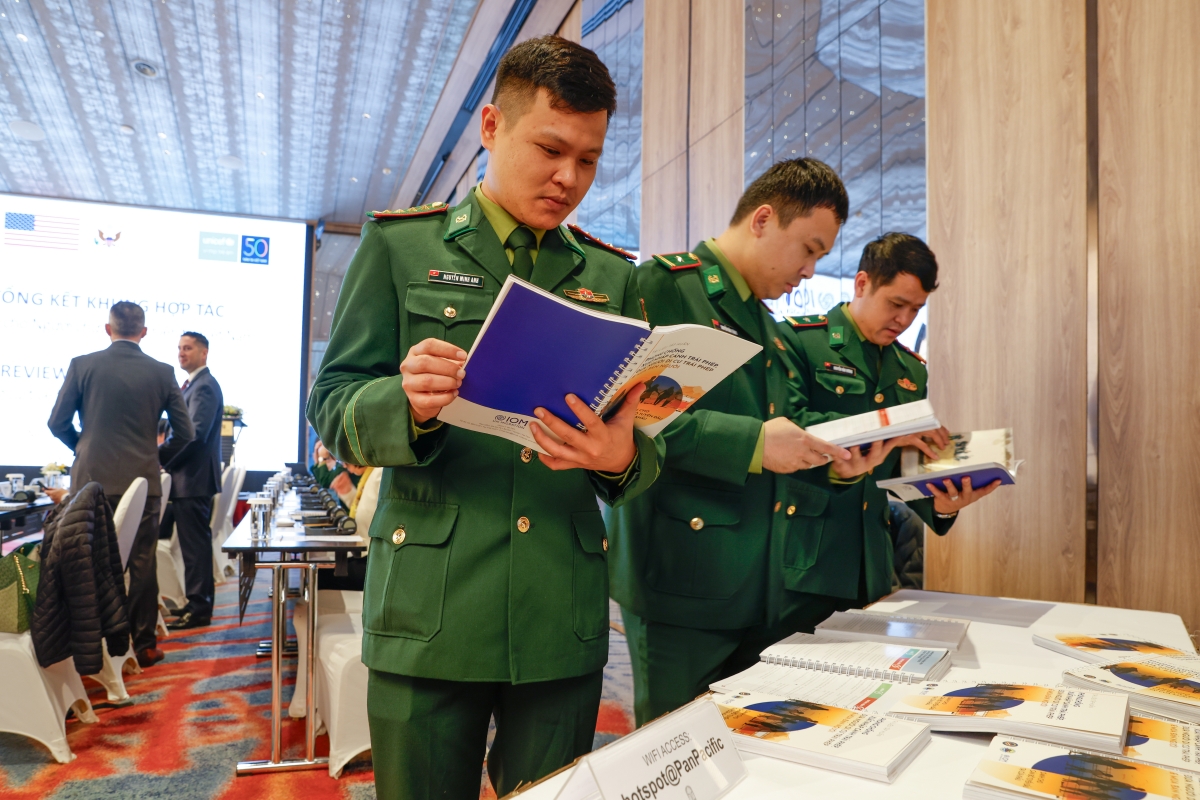 Đại diện các bên liên quan tham gia hội thảo. (Ảnh: IOM)