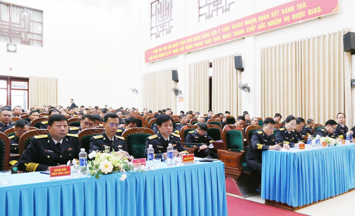 Các đại biểu dự hội nghị