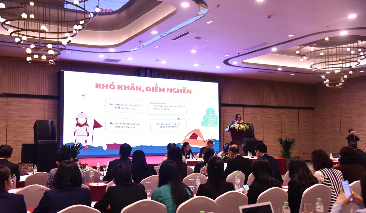 Các đại biểu gợi mở biện pháp tháo điểm nghẽn để Quảng Ninh từng bước trở thành trung tâm du lịch thể thao của khu vực.