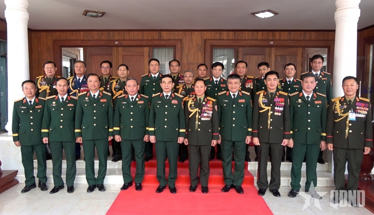 Chụp ảnh lưu niệm