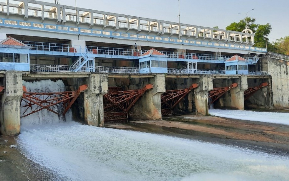 Hồ Dầu Tiếng ở Đông Nam bộ - hồ thủy lợi nhân tạo lớn nhất Đông Nam Á