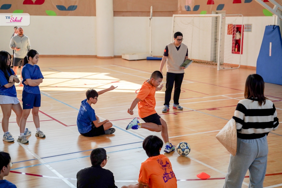 Các em học sinh tham gia nhiều hoạt động thể chất ở trường.(Ảnh: TH School)