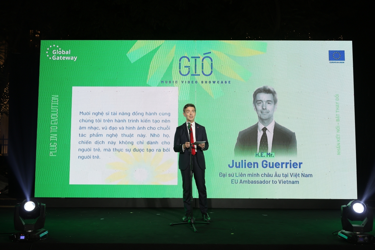 Đại sứ Liên minh châu Âu tại Việt Nam Julien Guerrier phát biểu tại sự kiện ra mắt MV Gió