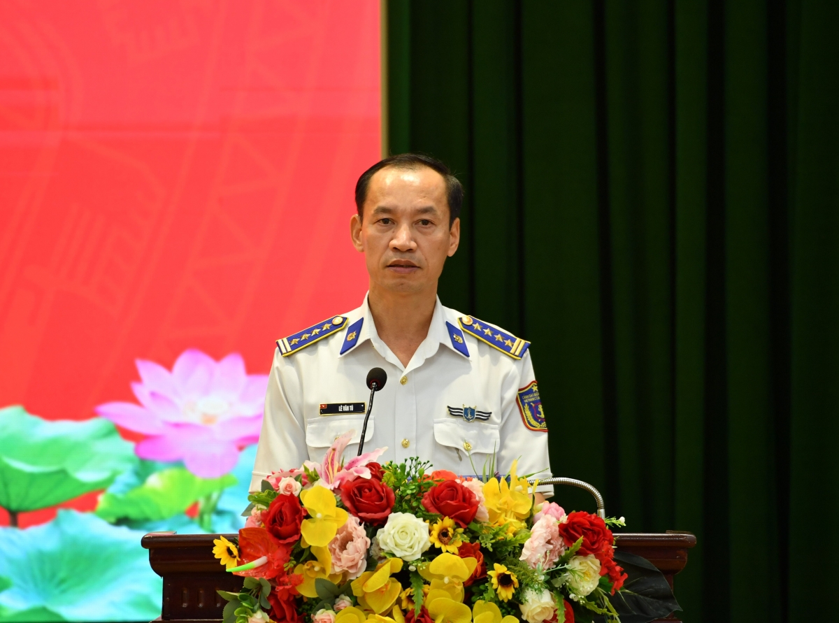 Đại tá Lê Văn Tú,  Bí thư Đảng ủy, Chính ủy BTL Vùng Cảnh sát biển 3 quán triệt Nghị quyết lãnh đạo thực hiện nhiệm vụ năm 2026.