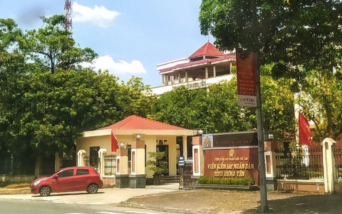 Ngành KSND tỉnh Hưng Yên đơn vị đã tích cực tham gia đóng góp ý kiến vào việc xây dựng và hoàn thiện dự thảo Nghị quyết sửa đổi, bổ sung một số điều của Hiến pháp năm 2013 và các đạo luật.