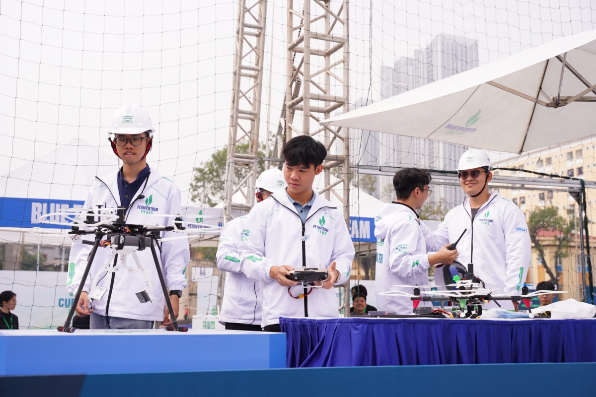 Đội BK-IAV của Đại học Bách khoa Hà Nội tại vòng chung kết Cuộc thi Sáng tạo UAV 2025 – Cup PV GAS
