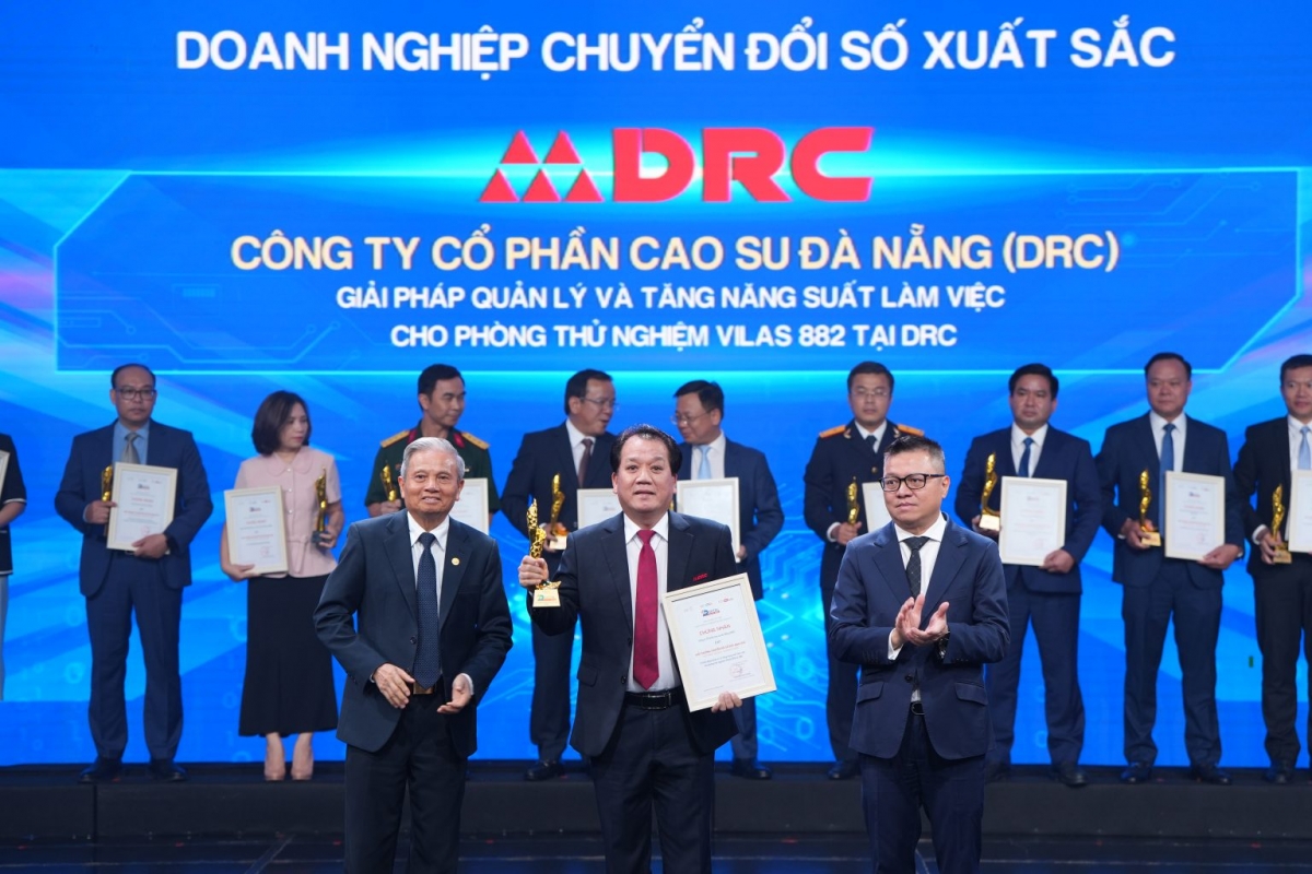 Giải thưởng Chuyển đổi số Việt Nam 2025 là phần thưởng cho tinh thần dám nghĩ, dám làm, dám đổi mới của đội ngũ kỹ sư, kỹ thuật viên Công ty CP Cao su Đà Nẵng