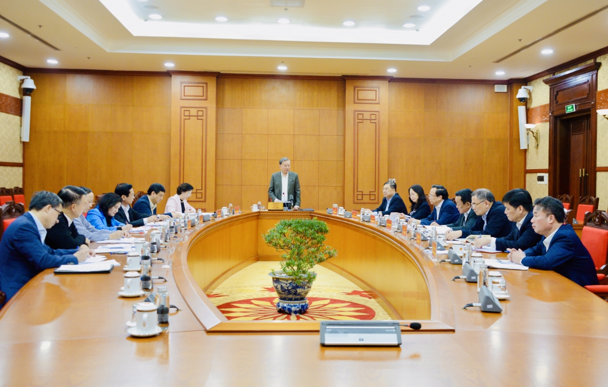 Tổng Bí thư Tô Lâm yêu cầu thực hiện chế độ, chính sách đối với người có công đầy đủ, kịp thời, không đùn đẩy trách nhiệm gây chậm trễ