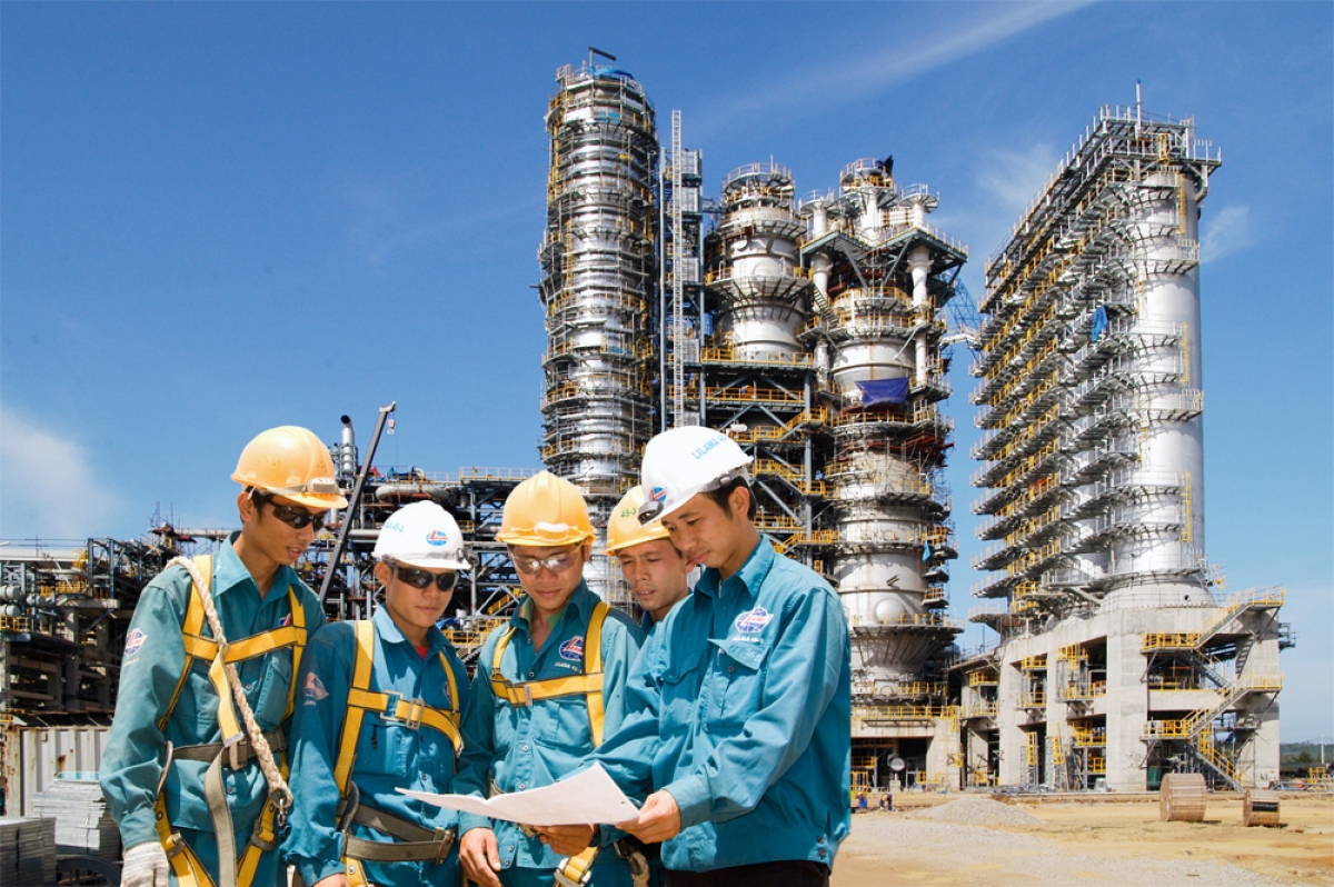 Đội ngũ kỹ sư ở Tổng công ty Lắp máy Việt Nam (LILAMA) luôn nỗ lực đổi mới, sáng tạo trong lao động, sản xuất