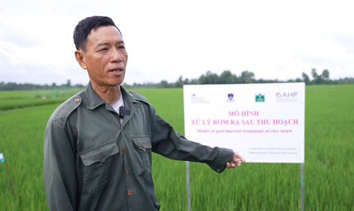 Ông Lê Văn Hùng, cử tri ấp 1, xã Quới An - Vĩnh Long từ bỏ thuốc bảo vệ thực vật để chuyển sang sử dụng vi sinh