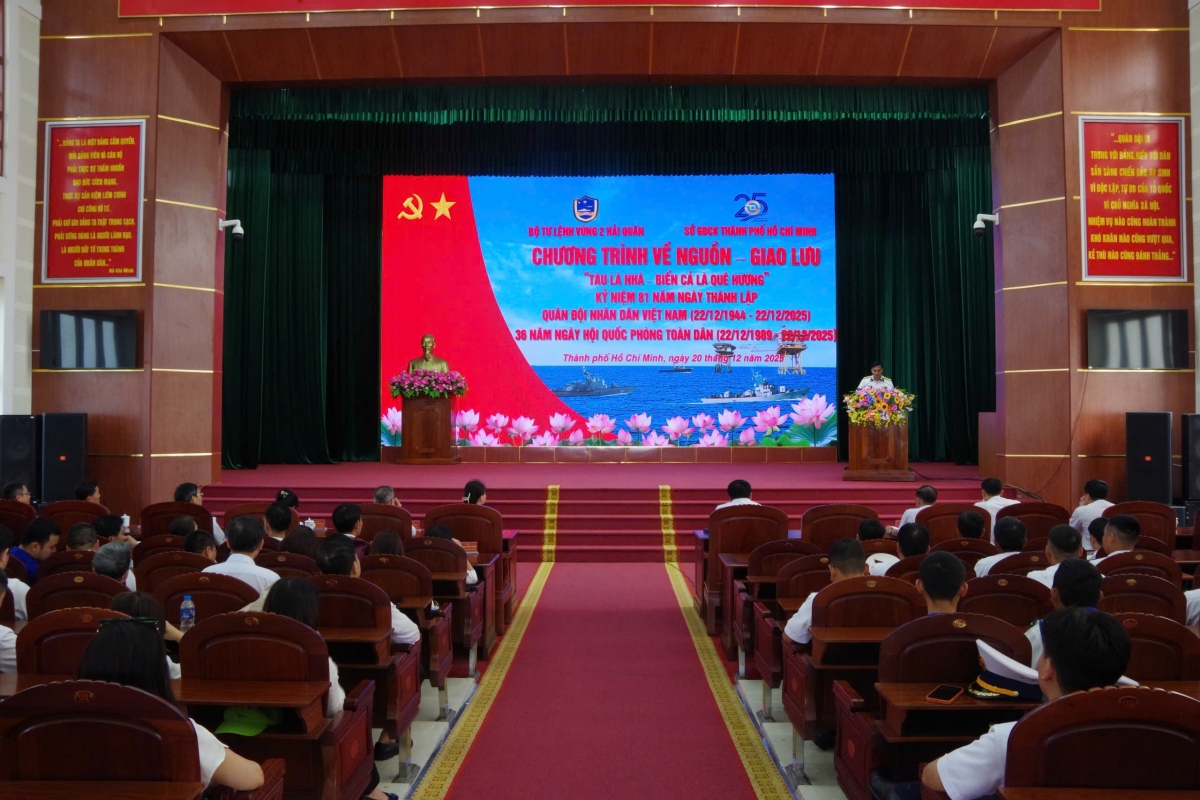 Quang cảnh buổi giao lưu