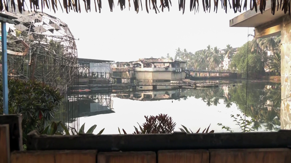 Hiện trường hộp đêm Birch by Romeo Lane sau vụ hỏa hoạn bùng phát, cướp đi sinh mạng của 25 người, tại Bắc Goa rạng sáng ngày 7.12 (Ảnh ANI)