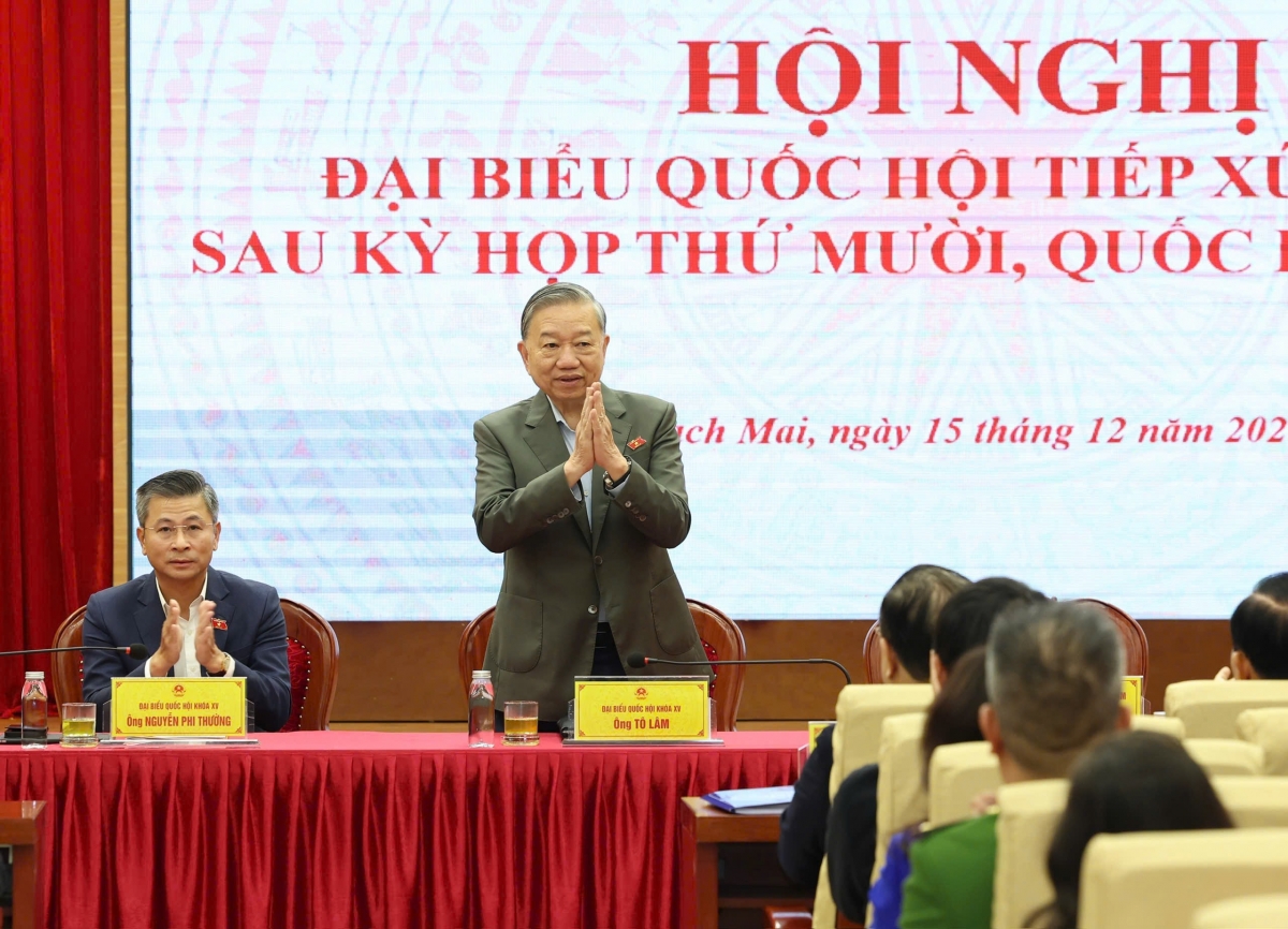 Tổng Bí thư Tô Lâm và các đại biểu Quốc hội đơn vị bầu cử số 1 TP Hà Nội tiếp xúc cử tri sau kỳ họp thứ 10, Quốc hội khoá XV.