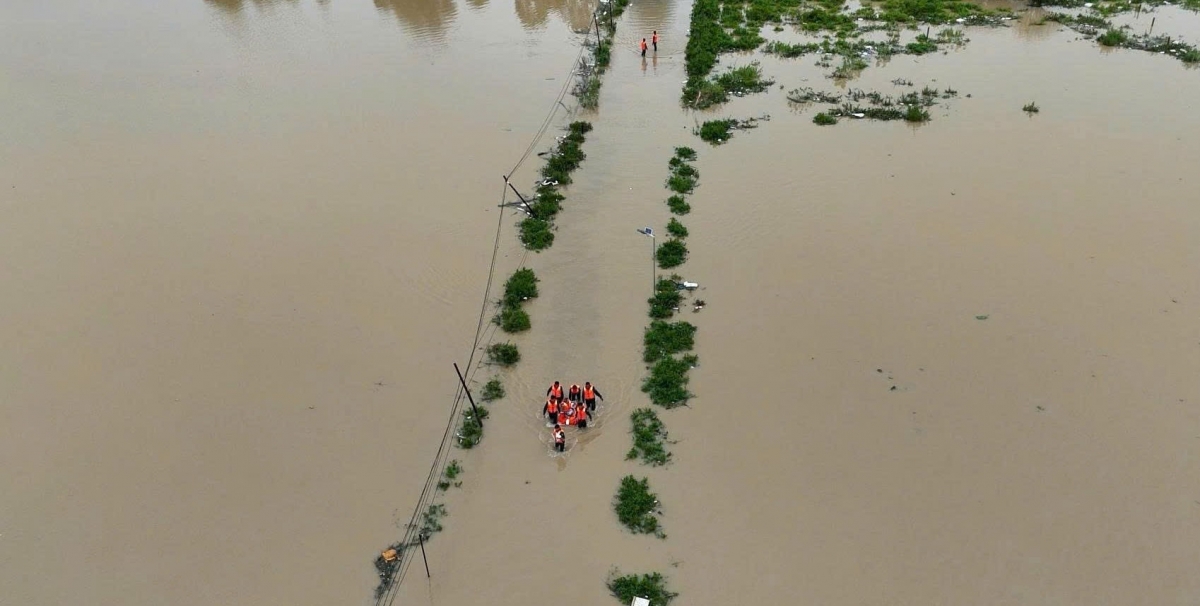 Mưa lũ làm ngập nhiều khu vực tại tỉnh Khánh Hòa