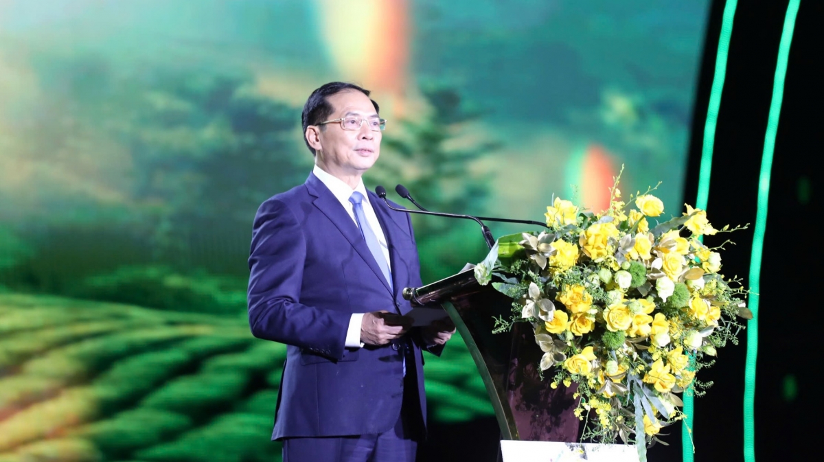 Phó Thủ tướng Chính phủ phát biểu chỉ đạo tại lễ khai mạc Lễ hội Trà Quốc tế 2025.