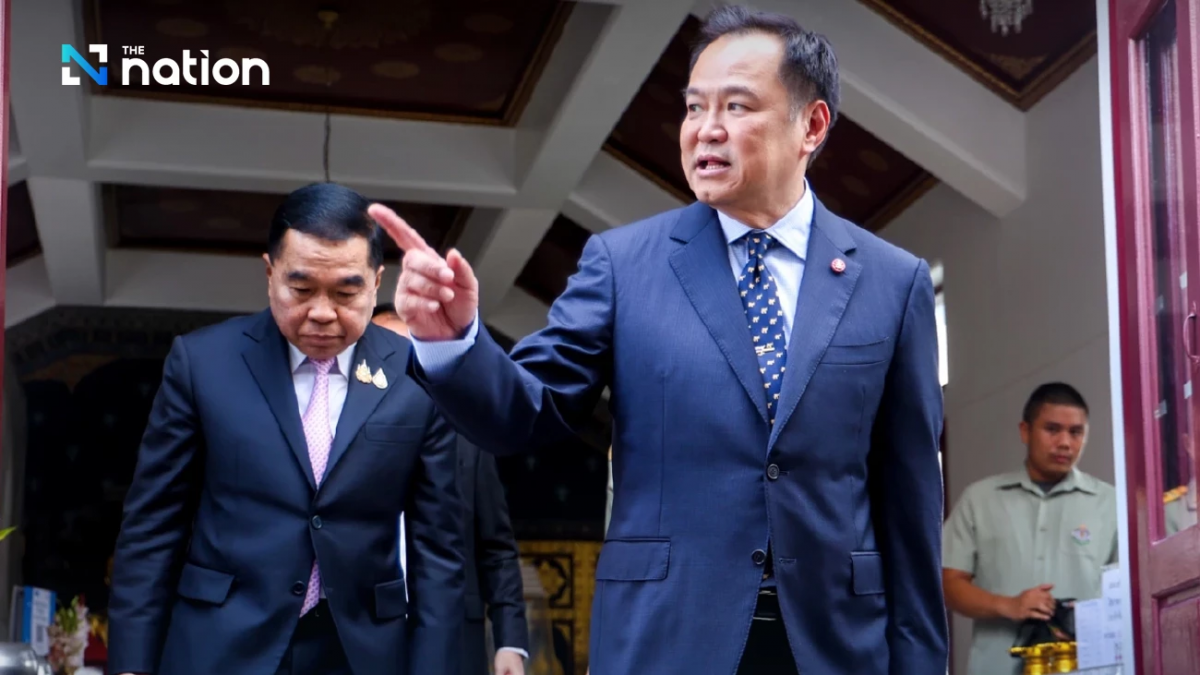 Thủ tướng Thái Lan Anutin Charnvirakul sáng 8/12/2025 đã hoãn chuyến thị sát 4 tỉnh biên giới để tiến hành họp khẩn với Hội đồng An ninh quốc gia sau một loạt các vụ đụng độ dọc biên giới Thái Lan-Campuchia.
Ảnh: The Nation