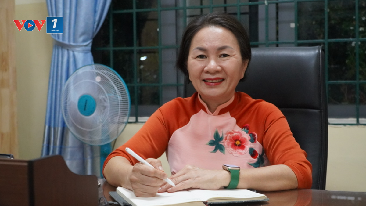 Bà Nguyễn Thị Mỹ Châu, Hiệu trưởng Trường THCS Phước Thắng mong các em học tập nghiêm túc để tạo động lực cho người thầy