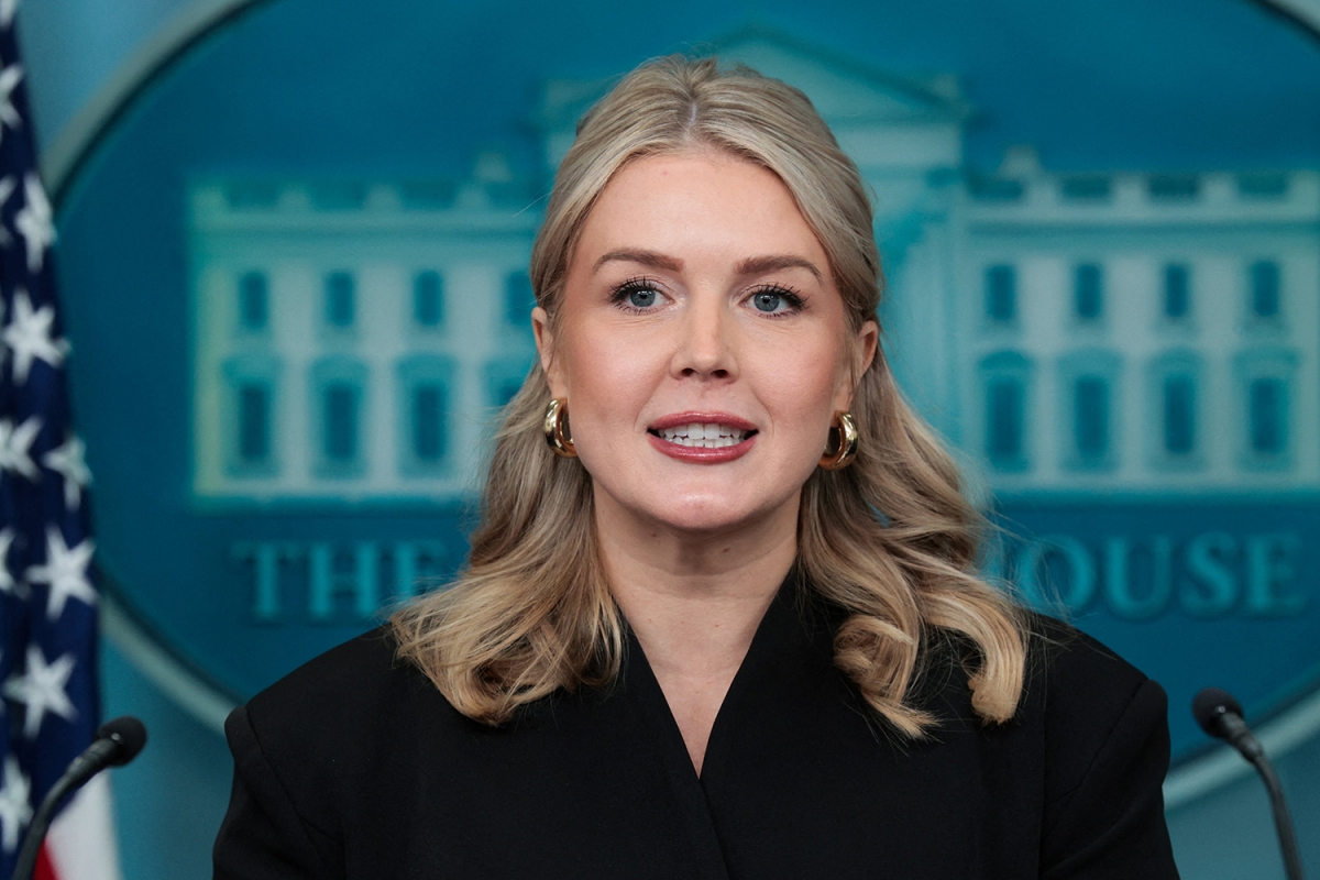 Thư ký báo chí Nhà Trắng Karoline Leavitt trong buổi họp báo ngày 11/12 (Ảnh: Quang Trung)