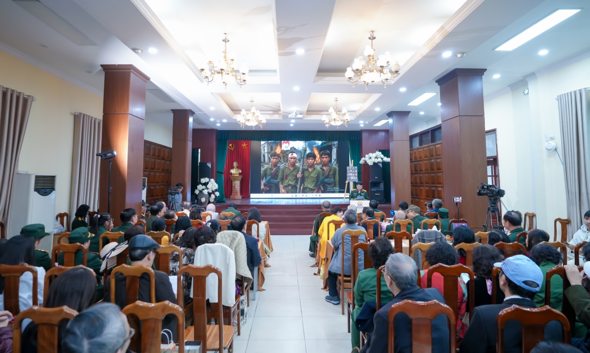 Toàn cảnh Lễ tổng kết và trao thưởng Cuộc vận động Viết và Sưu tầm kỷ vật "Tình yêu trong chiến tranh" 