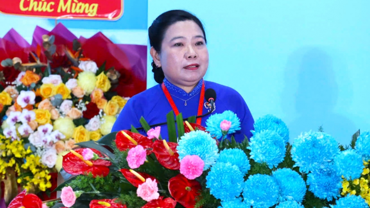 Bà Hồ Thị Cẩm Đào - Phó Bí thư Thành ủy, Chủ tịch Ủy ban MTTQ Việt Nam TP. Cần Thơ phát biểu tại Đại hội