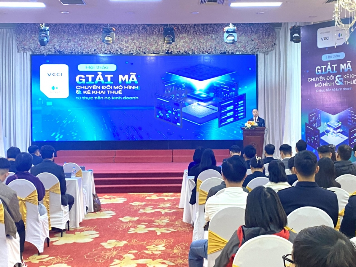 Toàn cảnh hội thảo