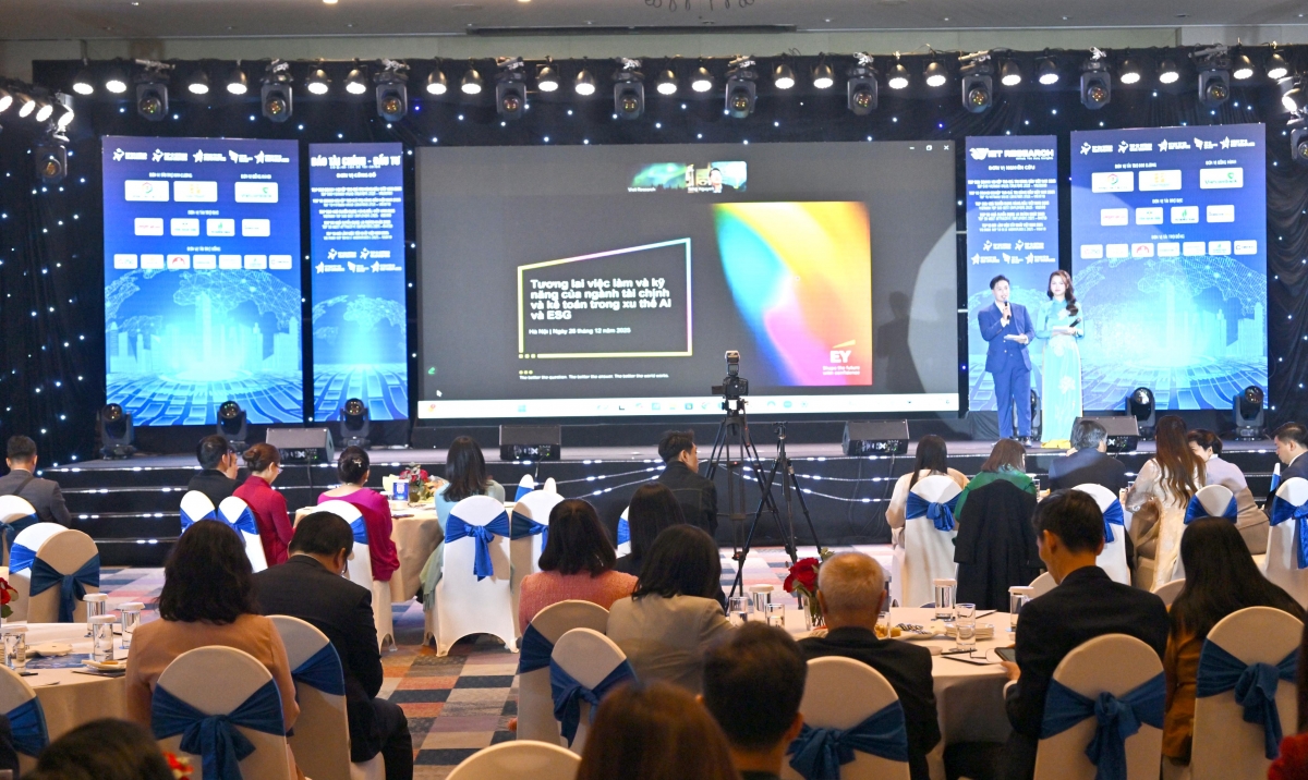 Các đại biểu tham dự chương trình