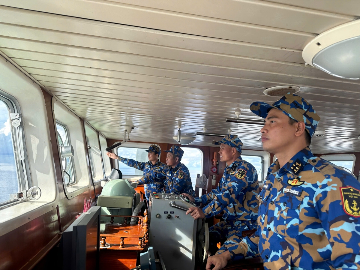 Đại úy Lê Thành Hiệp, Thuyền trưởng Tàu 953, chỉ huy tàu thực hiện nhiệm vụ trên biển