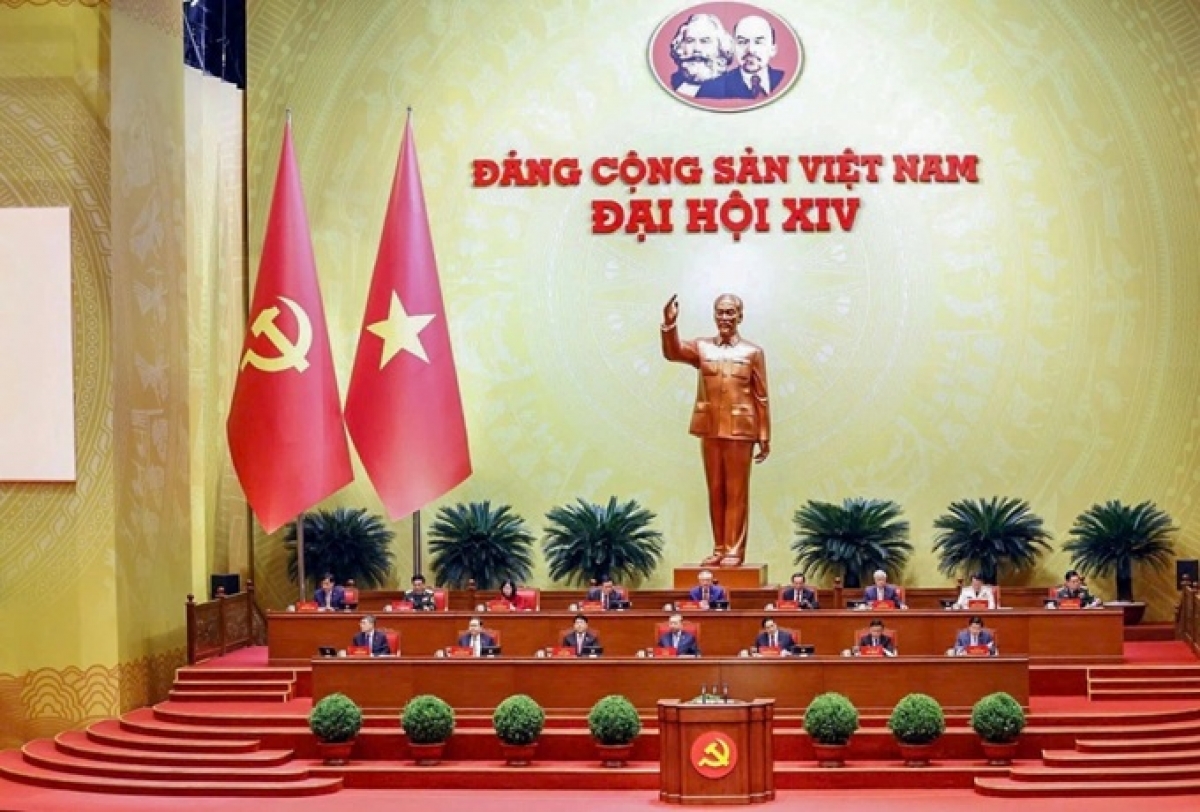 Đoàn chủ tọa Đại hội XIV tại phiên họp sáng 21/1.