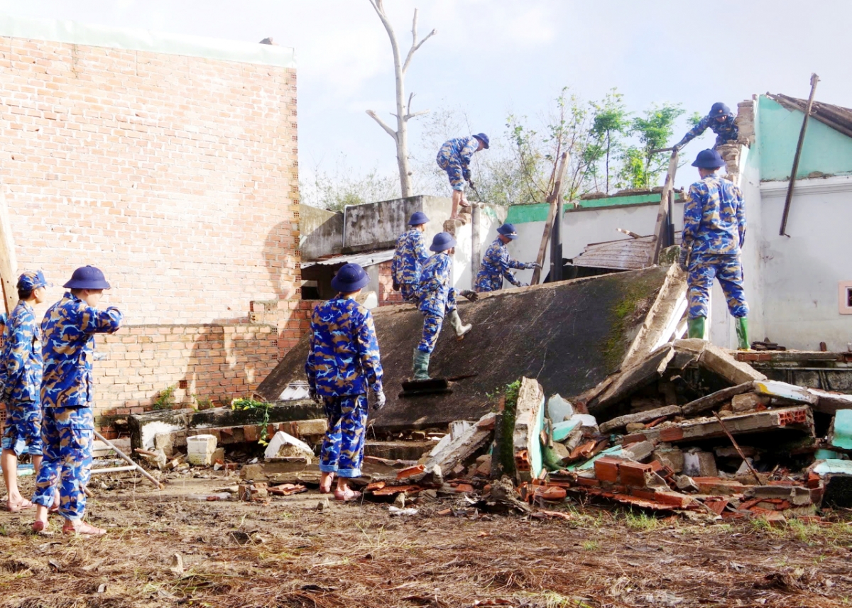 Cán bộ, chiến sĩ Vùng 3 quyết tâm đẩy nhanh tiến độ để nhân dân sớm có nơi ở ổn định