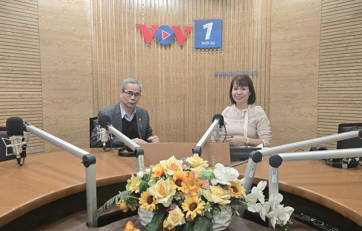 BTV Lê Thu và Kiến trúc sư Trần Huy Ánh-Ủy viên Thường vụ Hội Kiến trúc sư Hà Nội