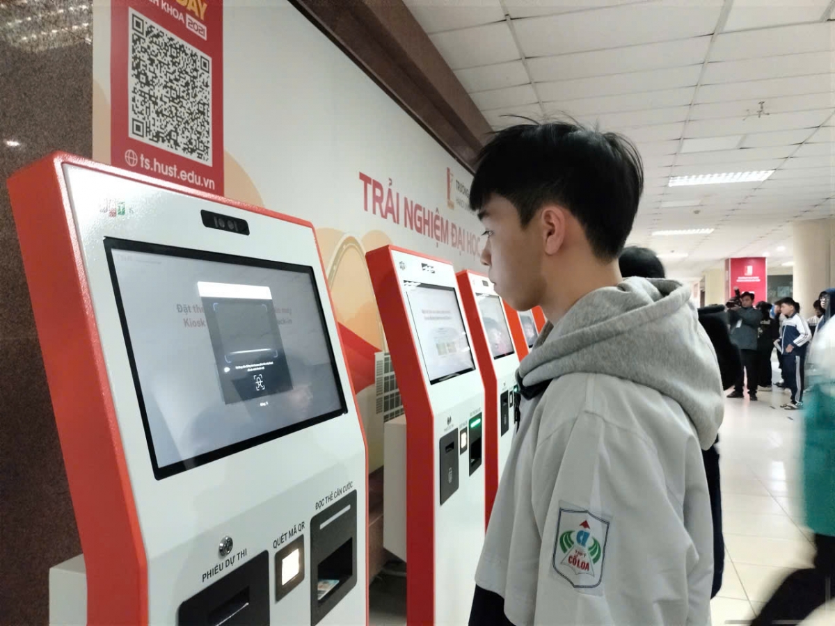 Khu vực check-in tự động tại “đại bản doanh” TSA giúp mỗi thí sinh hoàn tất thủ tục trong khoảng 10 giây.