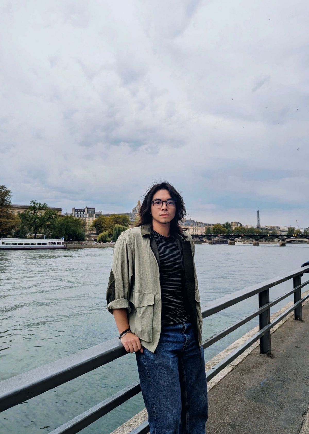 Là một Đảng viên đang học tập tại nước ngoài, anh Trường không giấu được mong muốn về một sự thay đổi mạnh mẽ trong chính sách thu hút nhân tài của đất nước