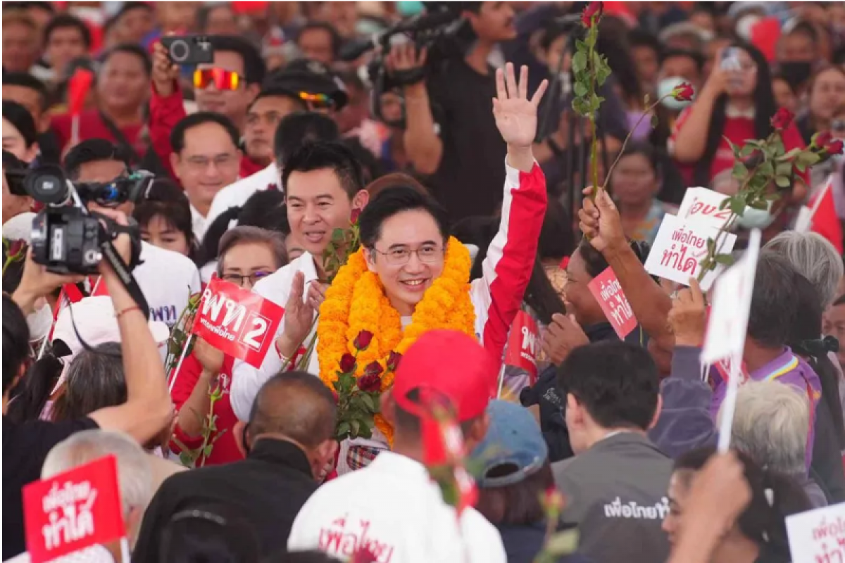 Ảnh ứng viên Thủ tướng của đảng Vì nước Thái Yodchanan Wongsawat trong một sự kiện vận động tranh cử ở tỉnh Nakhon Ratchasima - Nguồn đảng Vì nước Thái