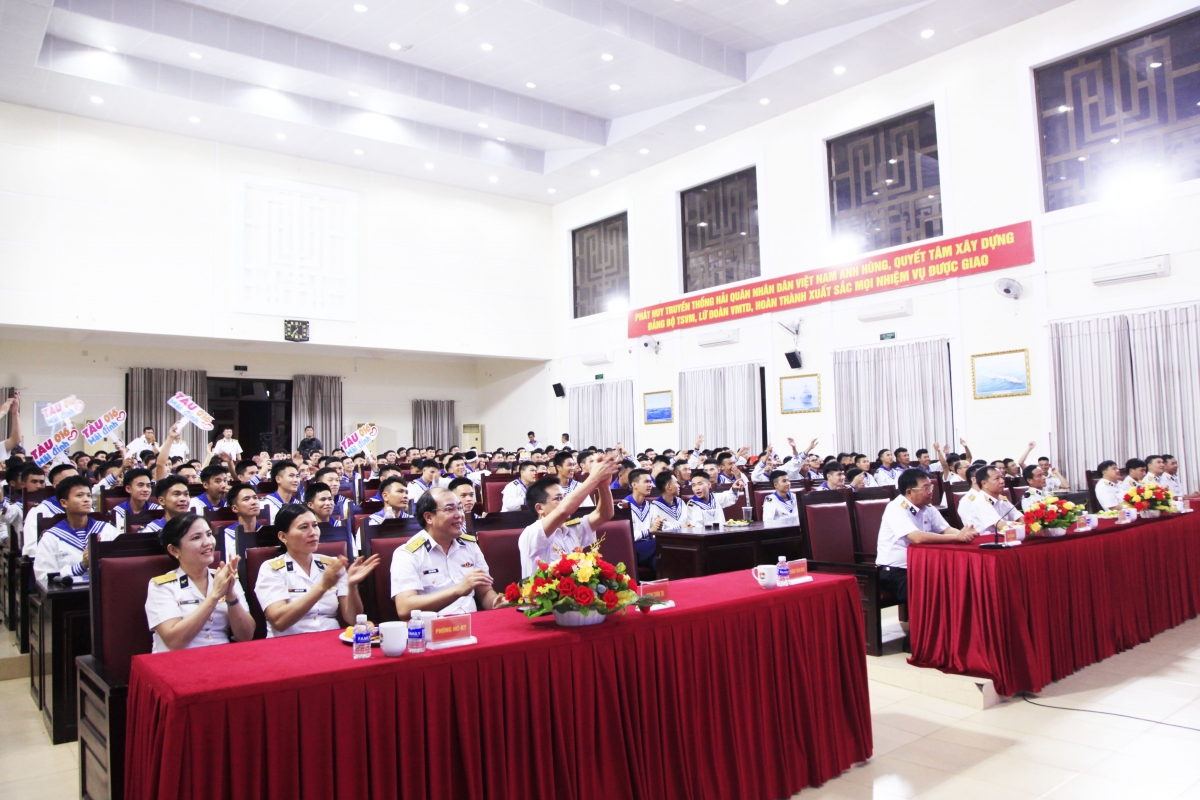 Quang cảnh buổi gặp mặt