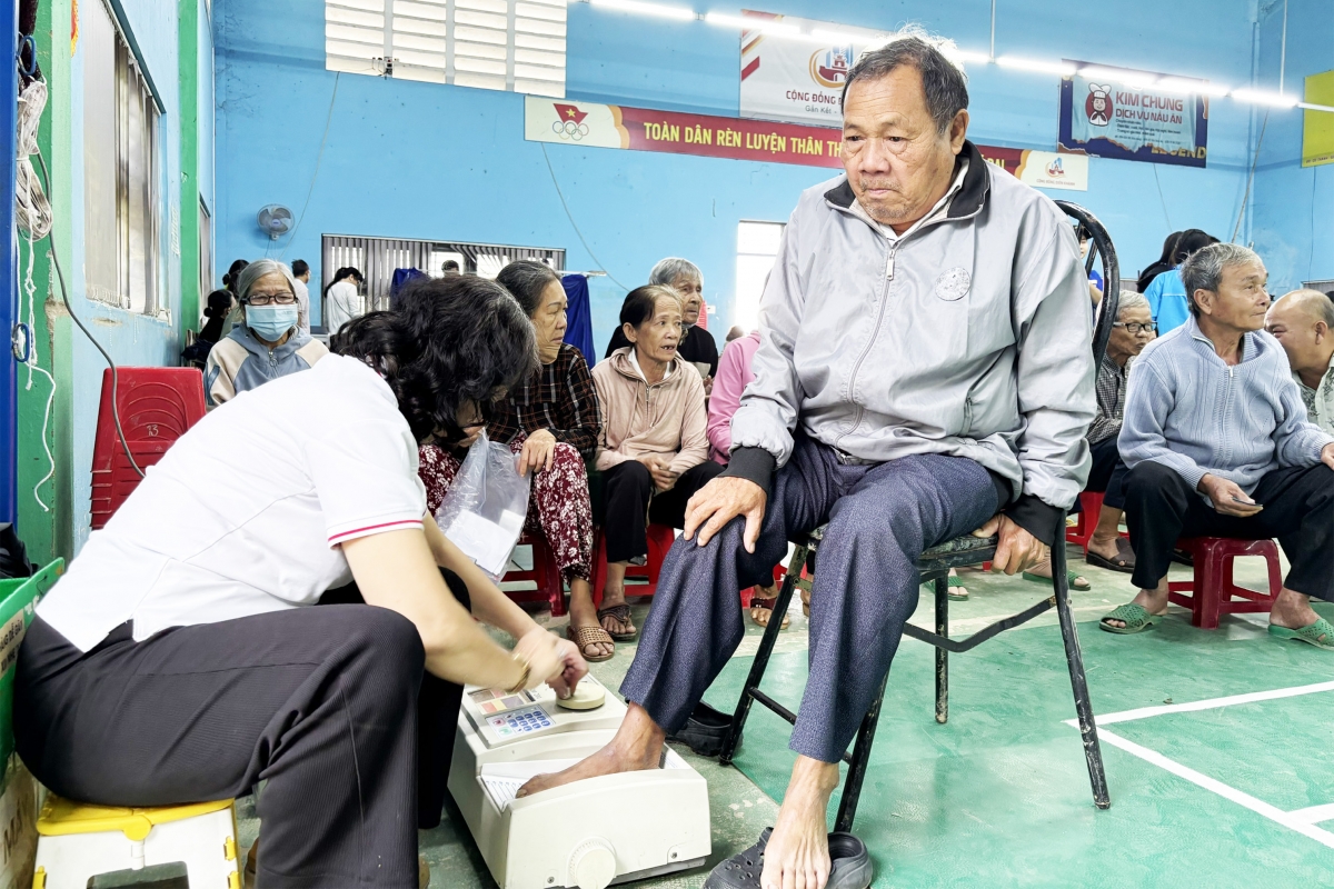 Đo mật độ xương bằng máy siêu âm