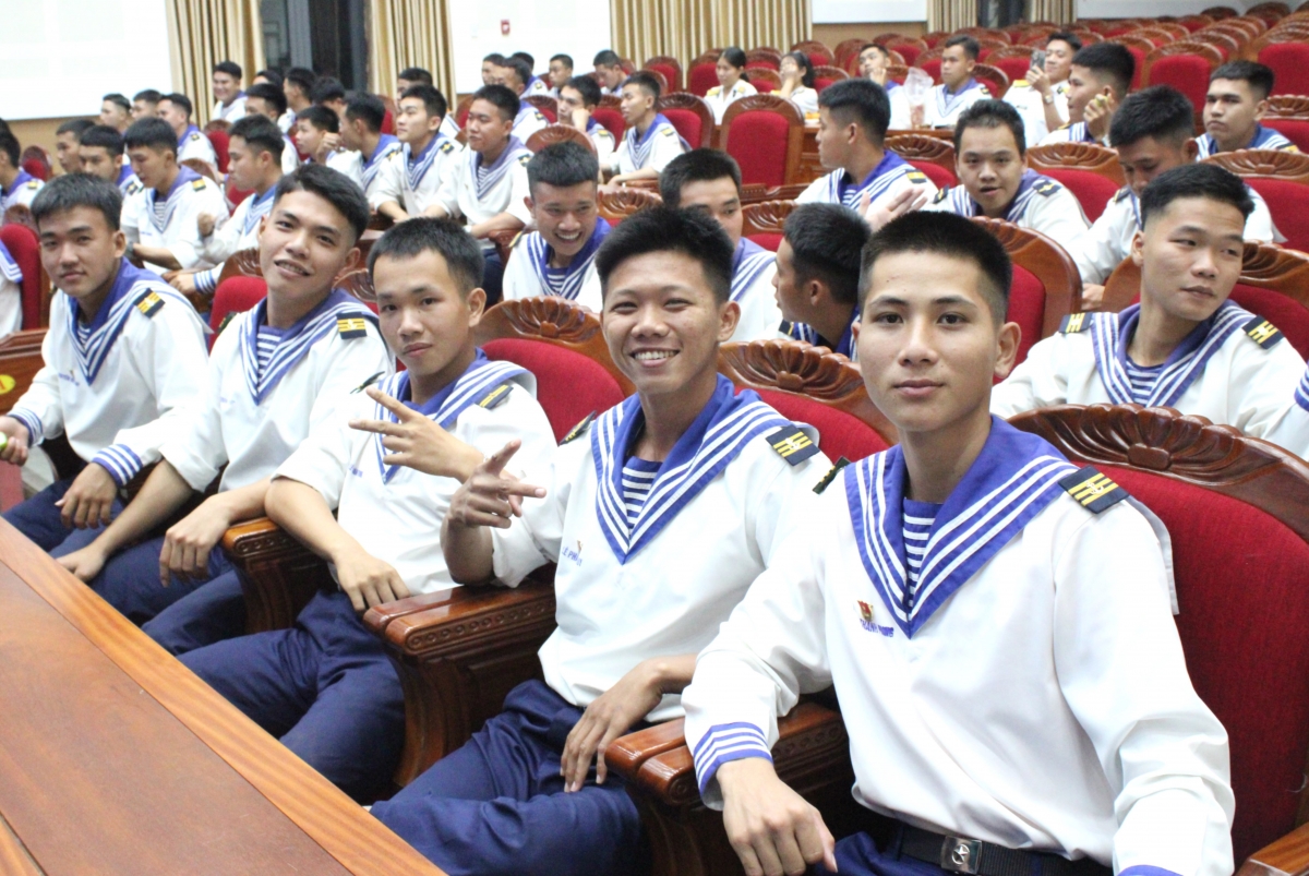 Các chiến sĩ chuẩn bị xuất ngũ